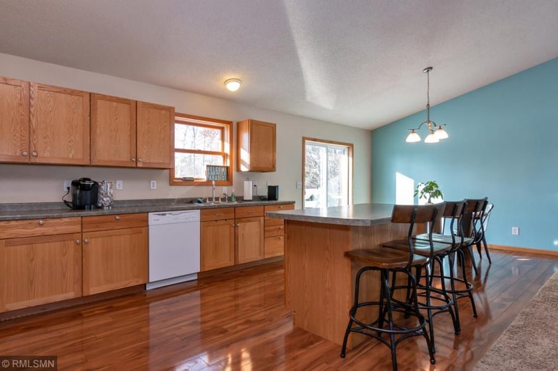 11320 Gull River Rd, East Gull Lake, MN 56401