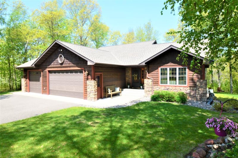 772 Gull Bluff Dr, East Gull Lake, MN 56401