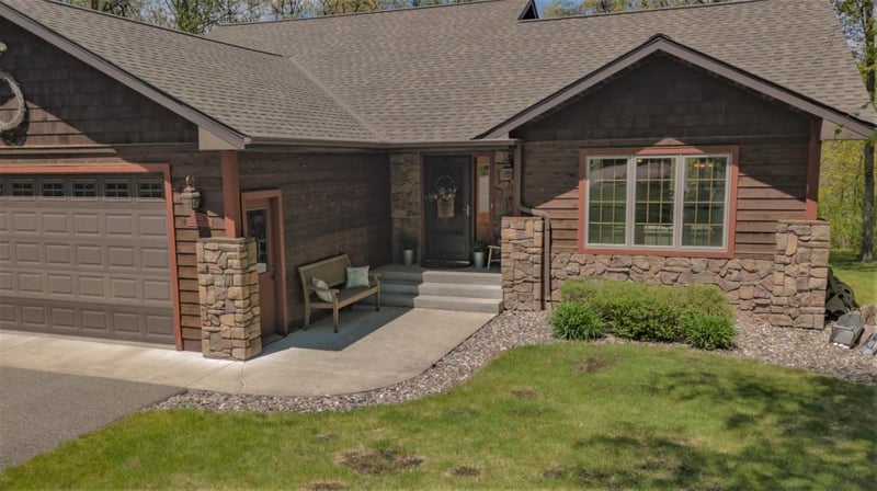 772 Gull Bluff Dr, East Gull Lake, MN 56401