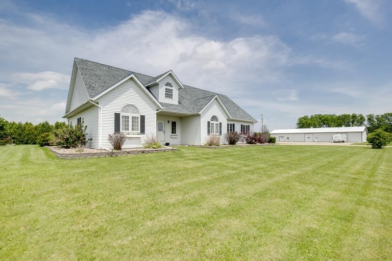 10822 State Highway 30, Blooming Prairie, MN 55917