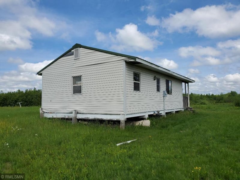 56795 Duxbury Rd, Sandstone, MN 55072