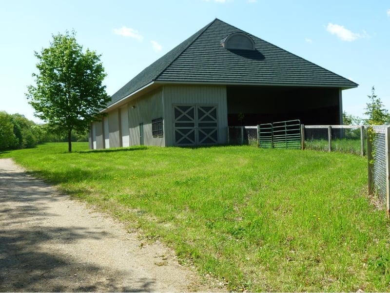 906 80th St NE, Monticello, MN 55362