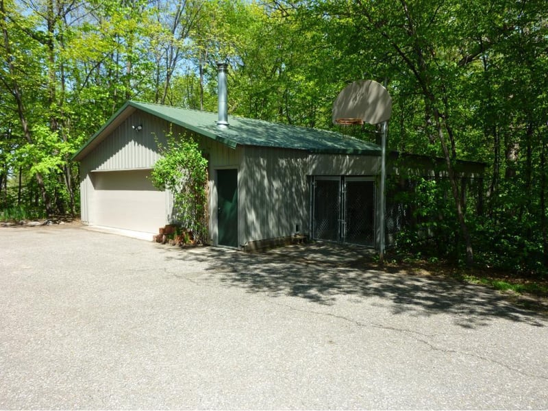 906 80th St NE, Monticello, MN 55362