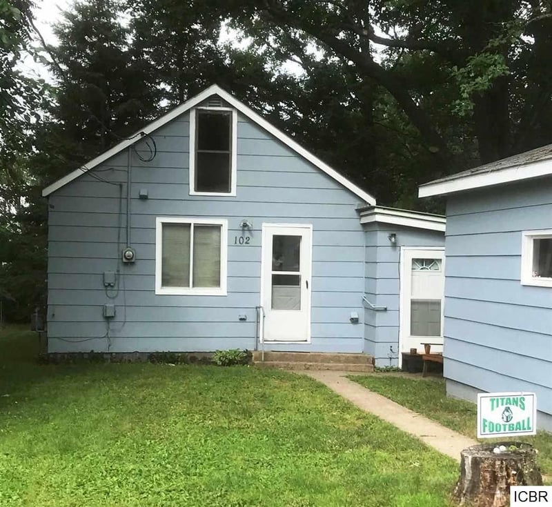 102 Harriet St, Marble, MN 55764