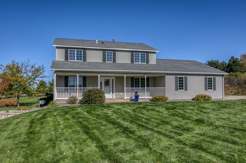 7855 230th St E, Hampton, MN 55031