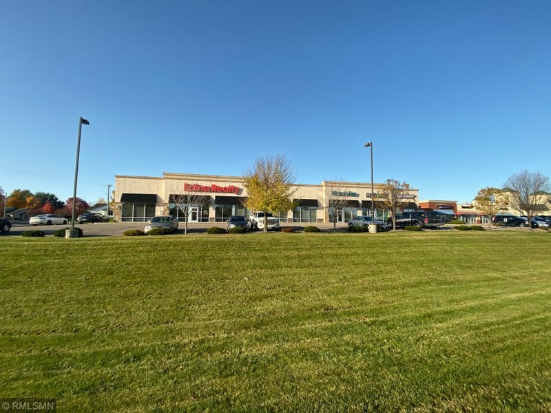 2901 Lavender Pw, Faribault, MN 55021