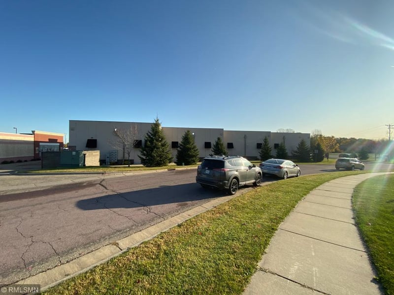 2901 Lavender Pw, Faribault, MN 55021