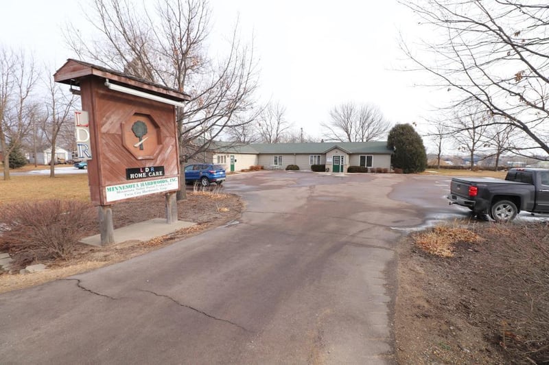 313 4th St, Courtland, MN 56021