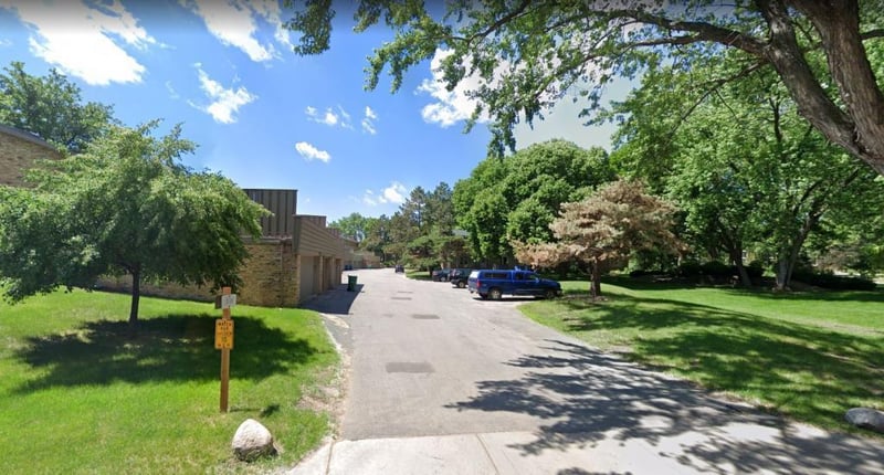 20 Windsor Ln #306A, New Brighton, MN 55112