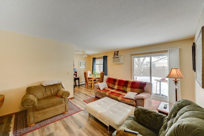 9040 Nicollet Ave S, Bloomington, MN 55420
