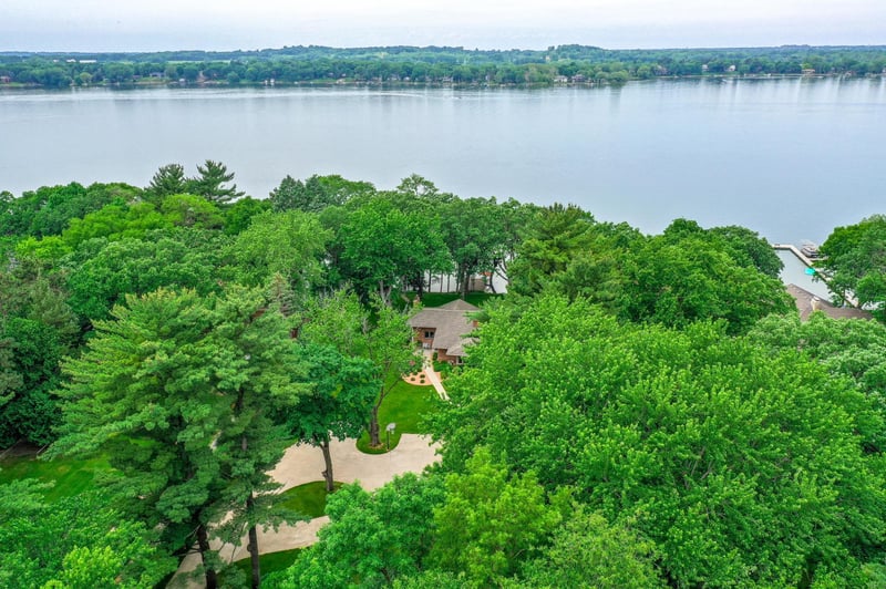 5251 Hodgson Rd, Shoreview, MN 55126
