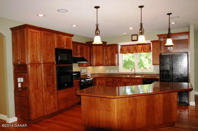 9095 Newman Rd NE, Nelson, MN 56355