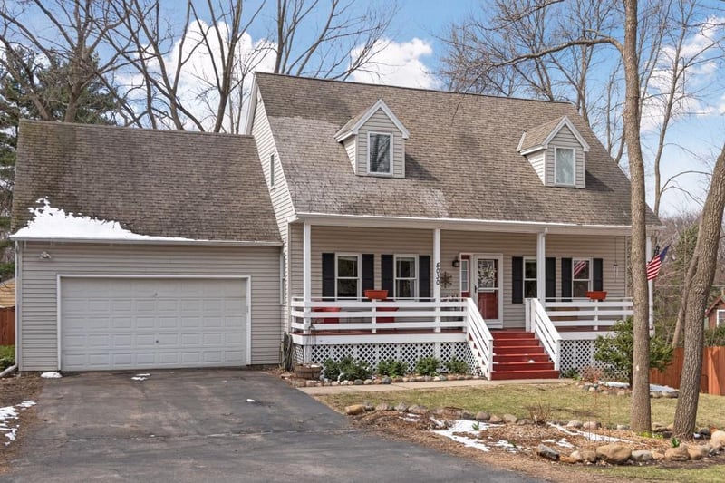 5030 Greenwood Cir, Greenwood, MN 55331