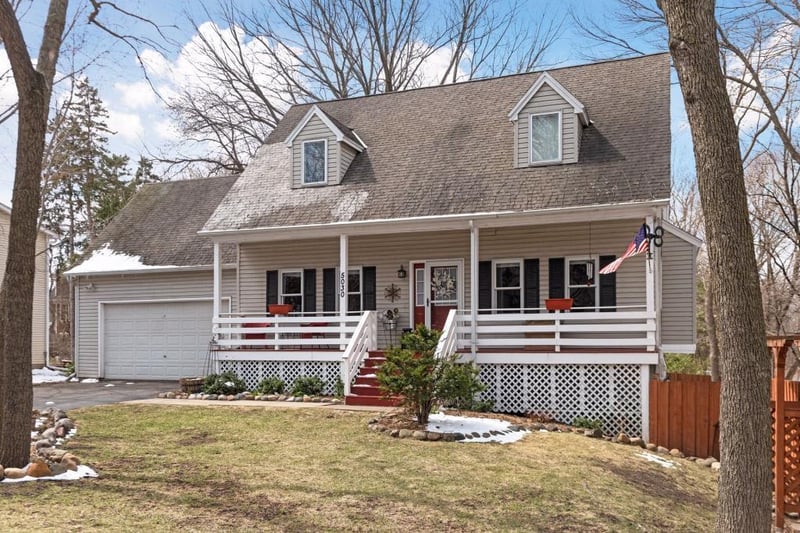 5030 Greenwood Cir, Greenwood, MN 55331