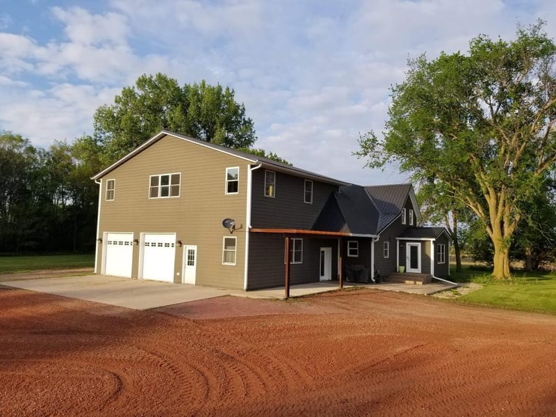 62714 400th St, Butterfield, MN 56120