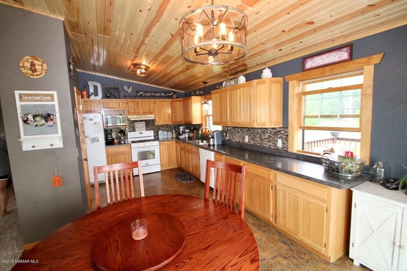 11839 County 56 Rd, Mizpah, MN 56660