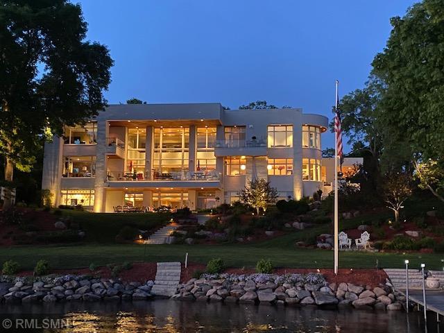 2310 Huntington Point Rd W, Wayzata, MN 55391