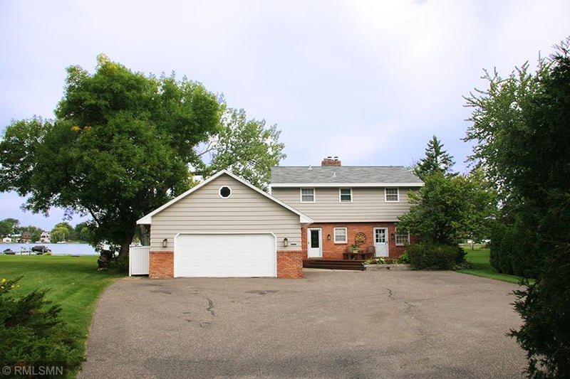 3824 Sunset Dr, Spring Park, MN 55384