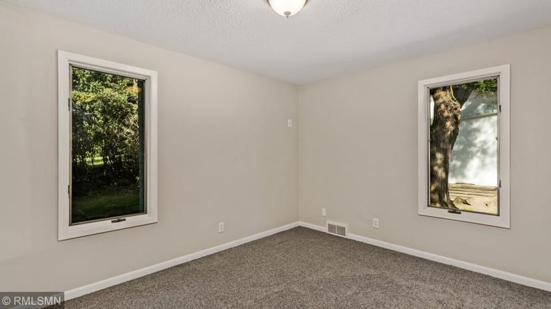1060 North Shore Dr W, Orono, MN 55364