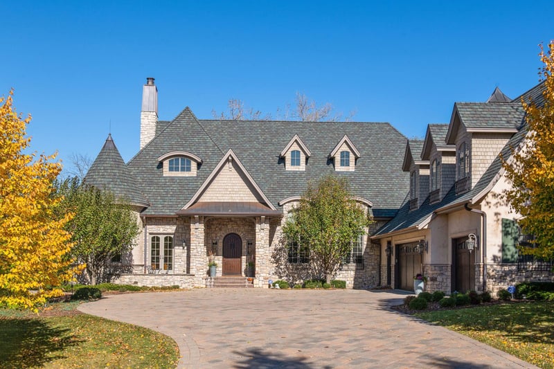 2542 Crosby Rd, Wayzata, MN 55391