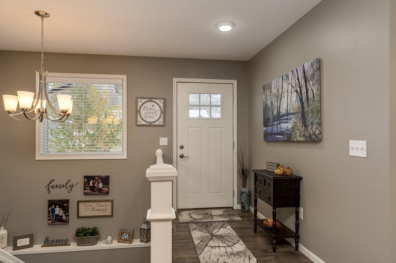 111 Lagoon Cir, Courtland, MN 56021