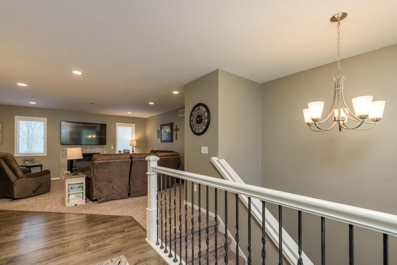111 Lagoon Cir, Courtland, MN 56021