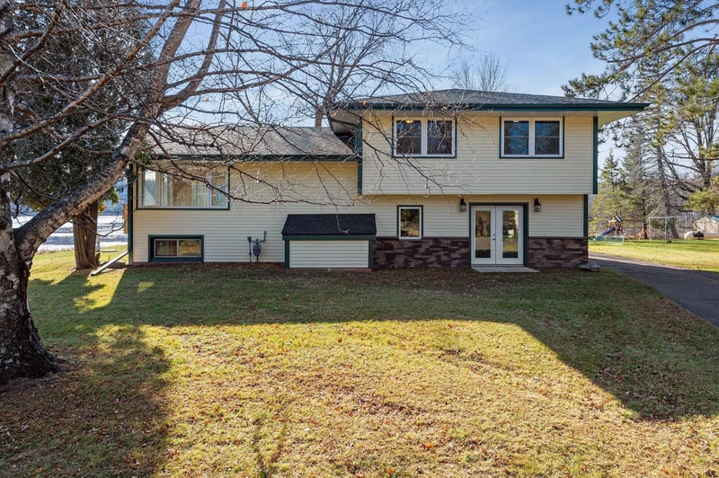 12904 W 1st St, Duluth, MN 55808