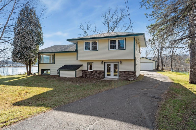 12904 W 1st St, Duluth, MN 55808