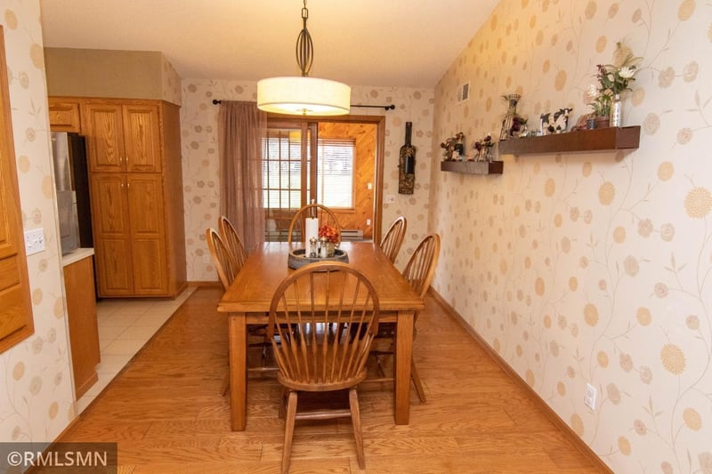 103 High View Ct, Courtland, MN 56021