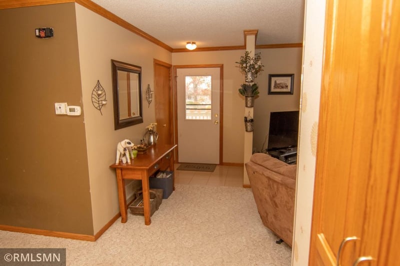 103 High View Ct, Courtland, MN 56021