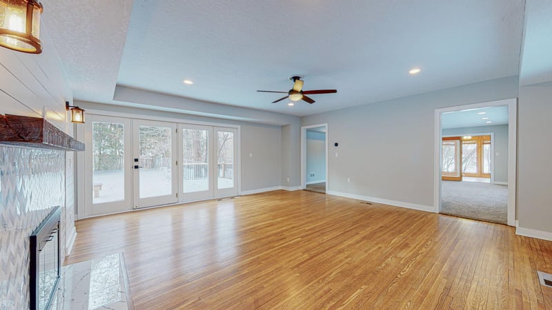 2501 Arcade St, Little Canada, MN 55109