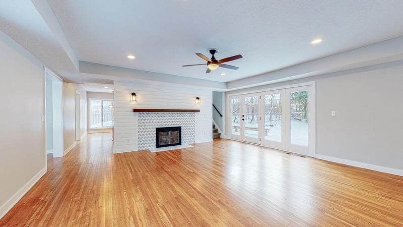 2501 Arcade St, Little Canada, MN 55109