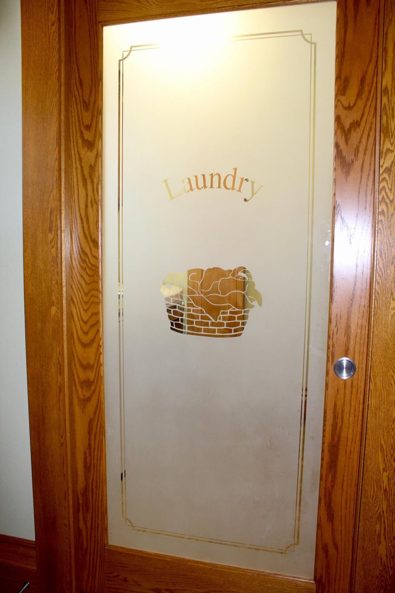 102 S Walnut Ave, Luverne, MN 56156