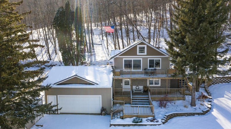 70906 214th Ave, Reads Landing, MN 55968