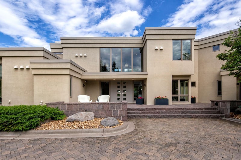 702 Cedar Gate Cir, Duluth, MN 55811