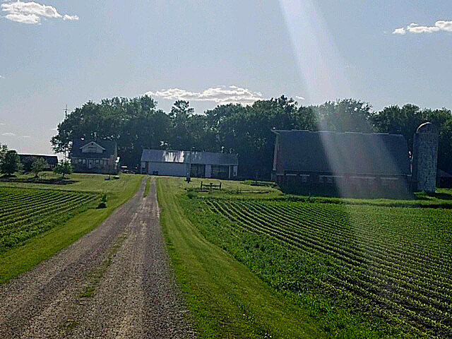 67599 County Road 27, Fairfax, MN 55332