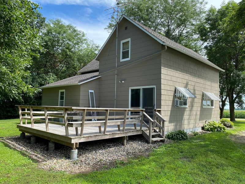 1711 640th St, Belview, MN 56214