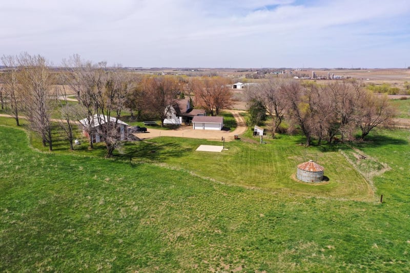 696 20th Ave, Beaver Creek, MN 56116