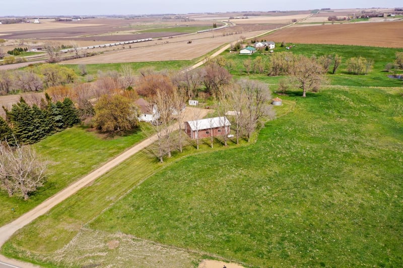696 20th Ave, Beaver Creek, MN 56116