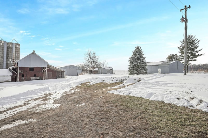 13302 Dawson Ave, Faribault, MN 55021