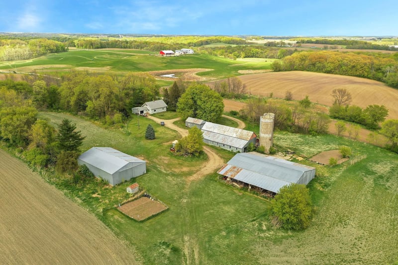 13302 Dawson Ave, Faribault, MN 55021