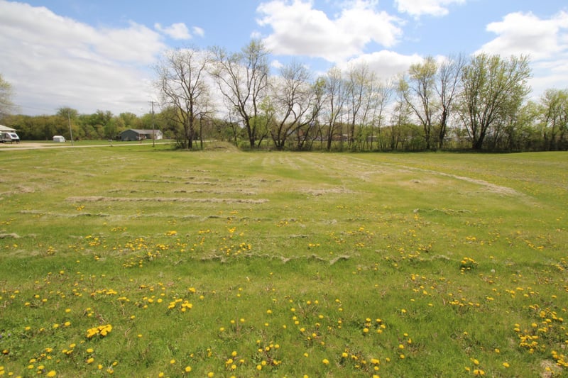 TBD Cedar L1b2 St, Dexter, MN 55926