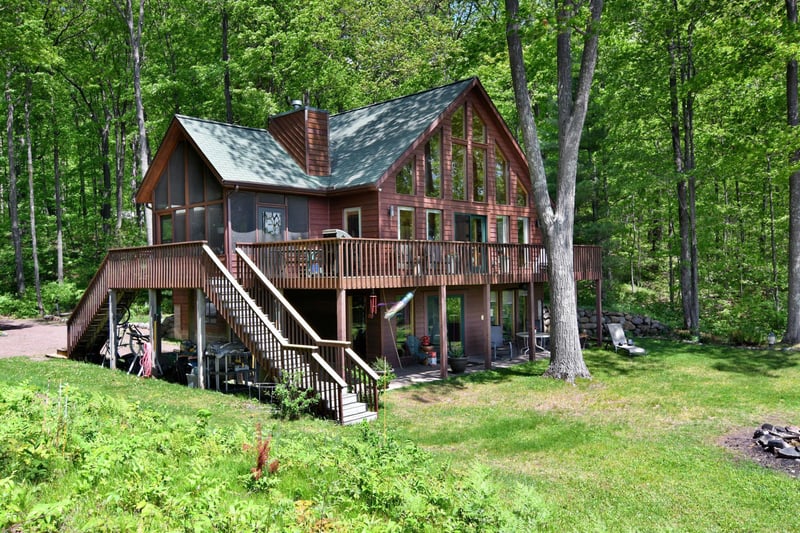 15732 W Victory Heights Cir, Stone Lake, WI 54876