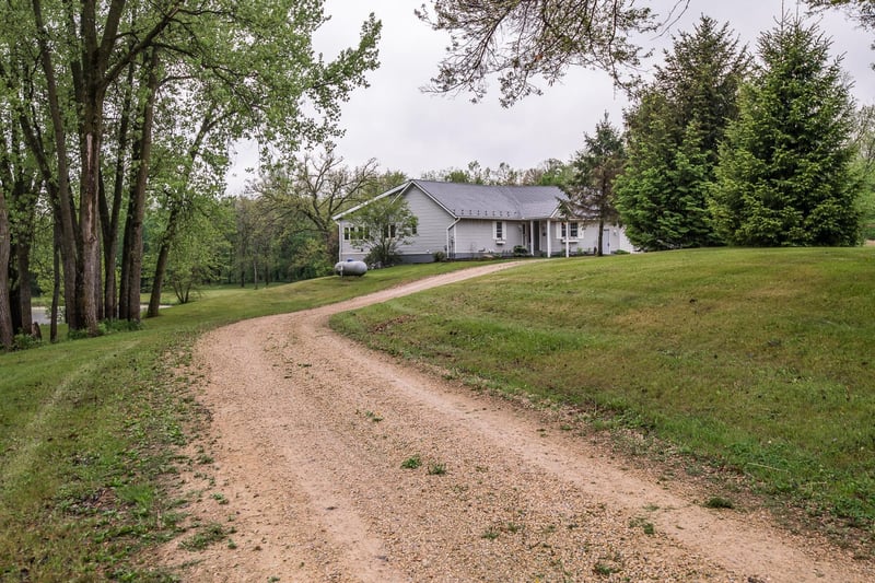 51719 Highway 52 Blvd, Pine Island, MN 55963