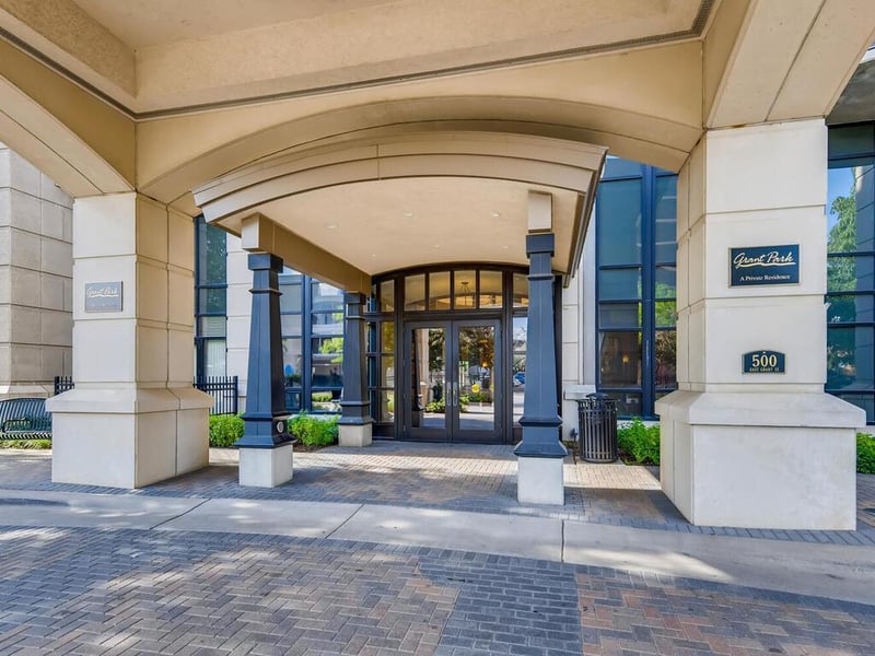 500 E Grant St #2410, Minneapolis, MN 55404