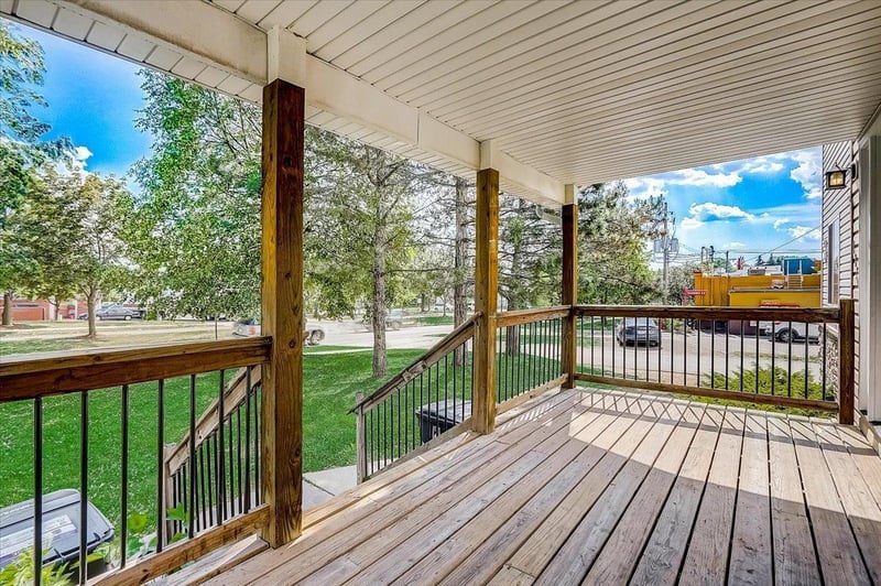 119 Wheelock Pw W, Saint Paul, MN 55117