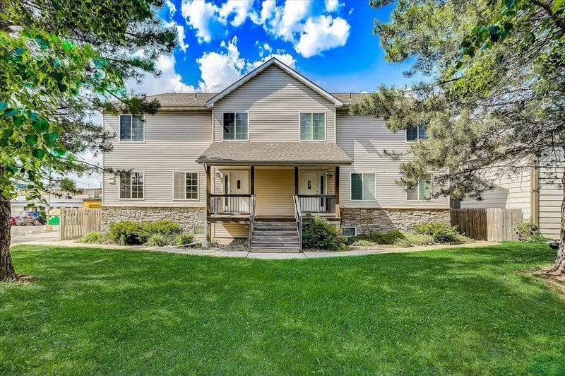 119 Wheelock Pw W, Saint Paul, MN 55117
