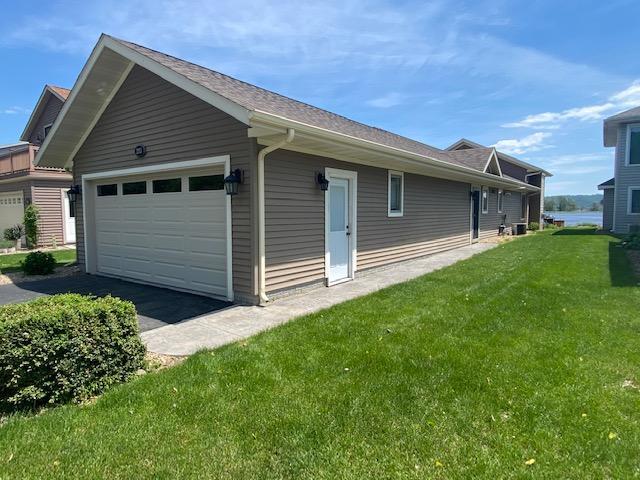 283 Harbor Lights Dr, Brownsville, MN 55919