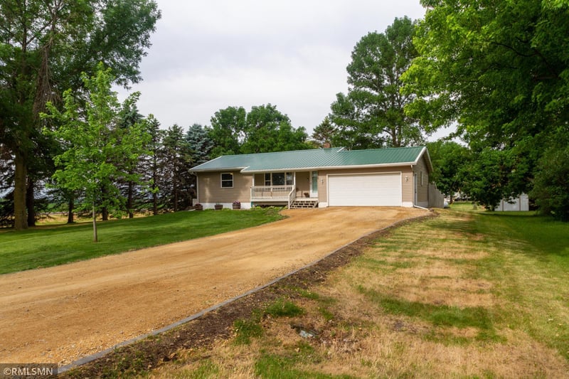 428 2nd Ave, Pemberton, MN 56078