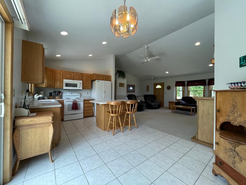 19740 750th Ave, Grand Meadow, MN 55936